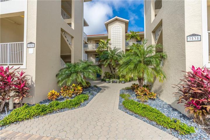 3538 Haldeman Creek DR # 113, NAPLES FL 34112