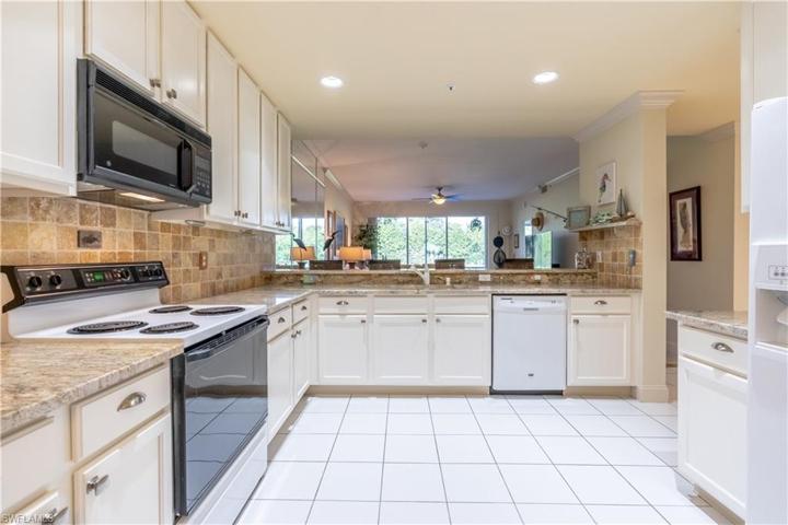 3538 Haldeman Creek DR # 113, NAPLES FL 34112