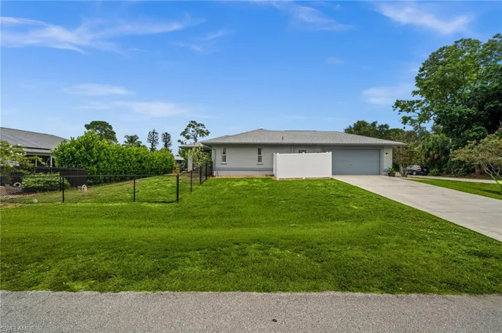17448 Arizona Rd, Fort Myers, Florida 33967