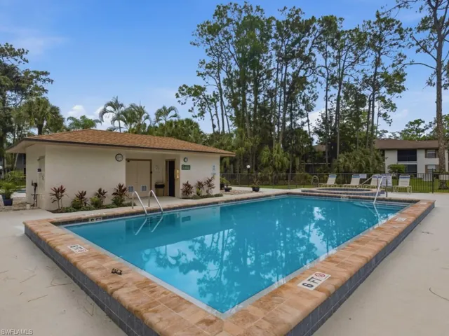 1901  Courtyard  WAY, Naples, FL 34112