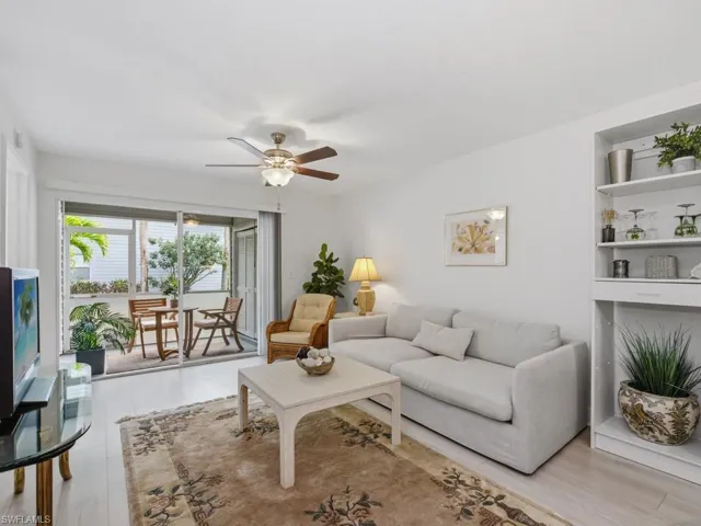 1901  Courtyard  WAY, Naples, FL 34112