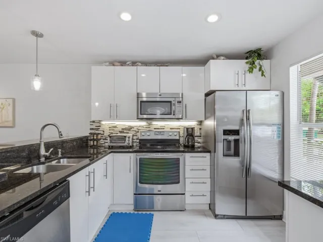 1901  Courtyard  WAY, Naples, FL 34112