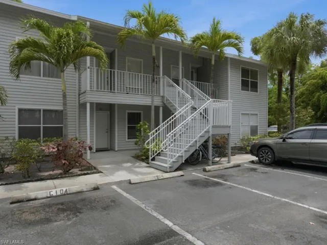 1901  Courtyard  WAY, Naples, FL 34112