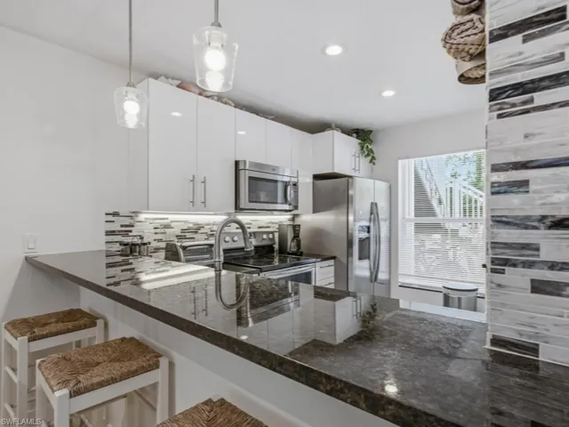 1901  Courtyard  WAY, Naples, FL 34112