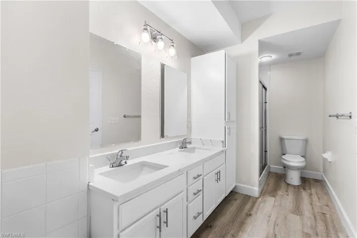 7915  Preserve  CIR, Naples, FL 34119