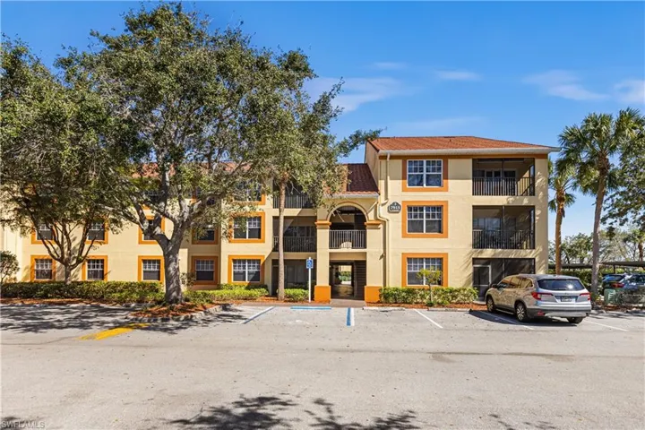 7915  Preserve  CIR, Naples, FL 34119