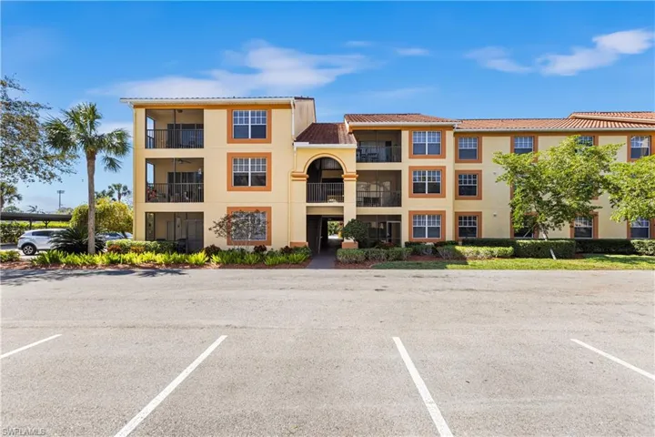 7915  Preserve  CIR, Naples, FL 34119