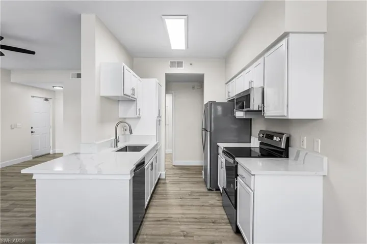7915  Preserve  CIR, Naples, FL 34119