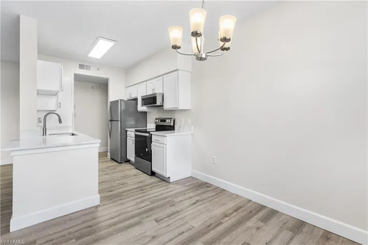 7915  Preserve  CIR, Naples, FL 34119