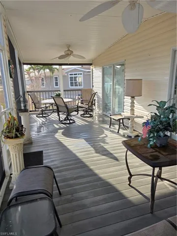 Screened in Porch