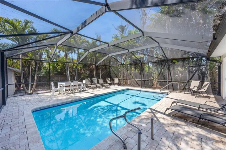 856 104th Ave N, Naples, Florida 34108