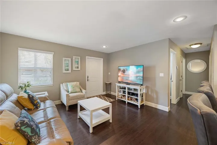 856 104th Ave N, Naples, Florida 34108