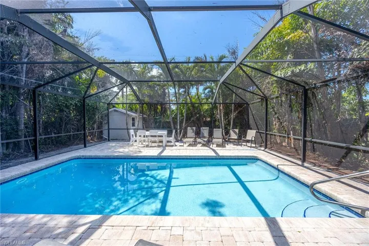 856 104th Ave N, Naples, Florida 34108