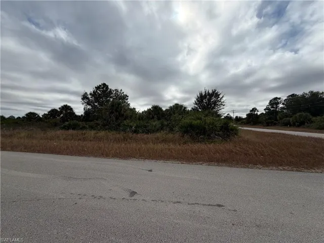 407 Mcarthur Blvd, Lehigh Acres, Florida 33974