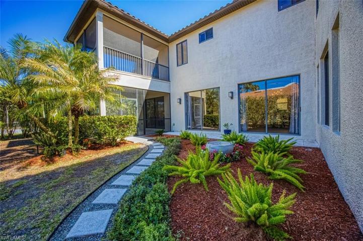 8832 Tropical CT, FORT MYERS FL 33908