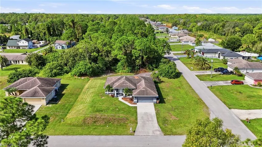 2017 Olsen Ln, Lehigh Acres, Florida 33972