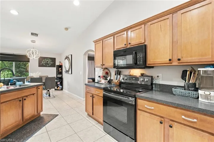 2017 Olsen Ln, Lehigh Acres, Florida 33972