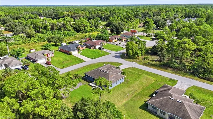 2017 Olsen Ln, Lehigh Acres, Florida 33972