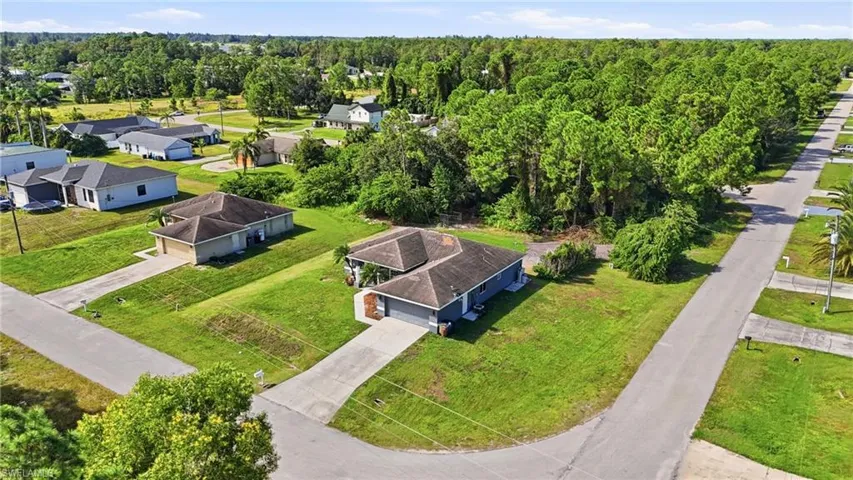 2017 Olsen Ln, Lehigh Acres, Florida 33972