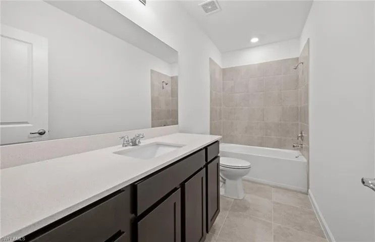 Bath 2 located on 2nd floor