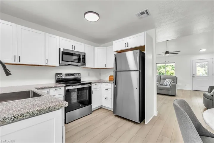537 Capitol St, North Fort Myers, Florida 33903