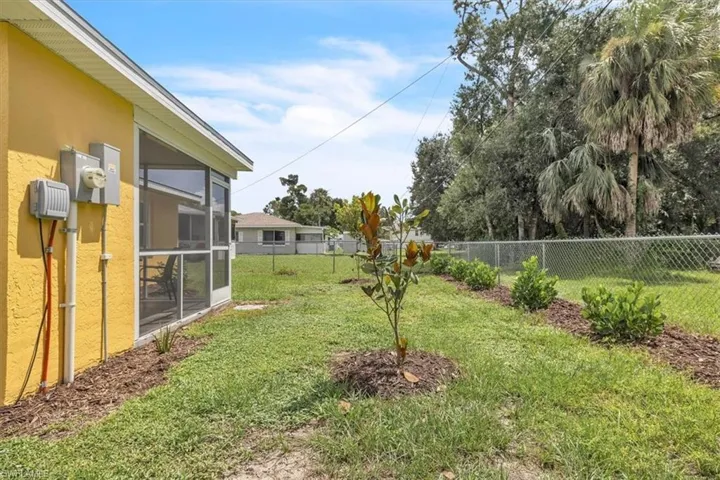 537 Capitol St, North Fort Myers, Florida 33903