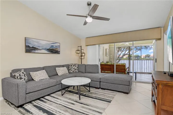 7754 Emerald Cir T202, Naples, Florida 34109