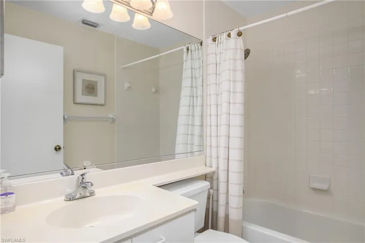 7754 Emerald Cir T202, Naples, Florida 34109