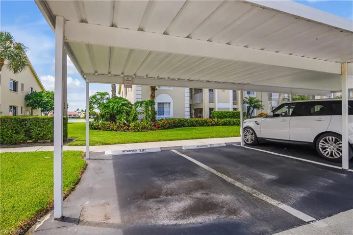 7754 Emerald Cir T202, Naples, Florida 34109