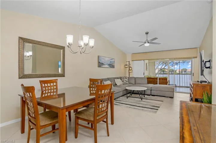 7754 Emerald Cir T202, Naples, Florida 34109