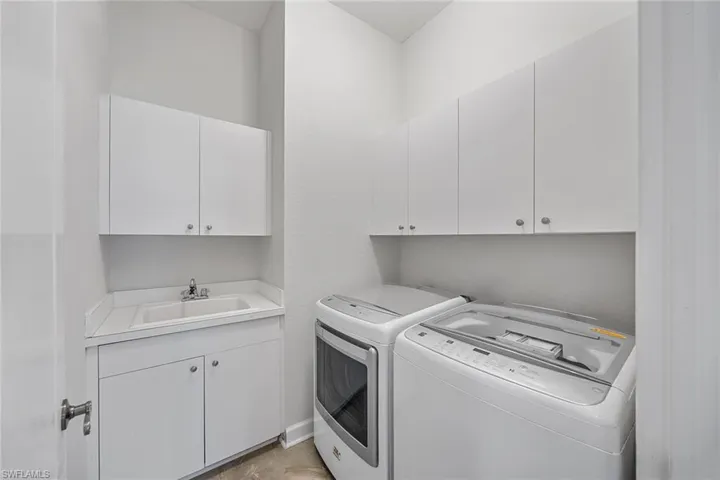 2432  Ravenna  BLVD, Naples, FL 34109
