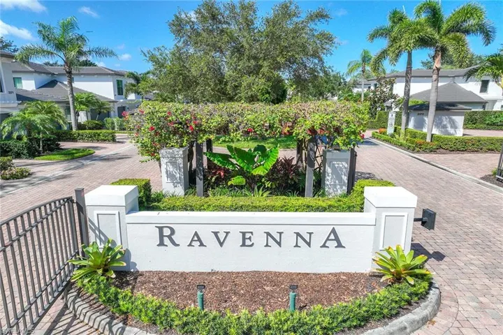 2432  Ravenna  BLVD, Naples, FL 34109
