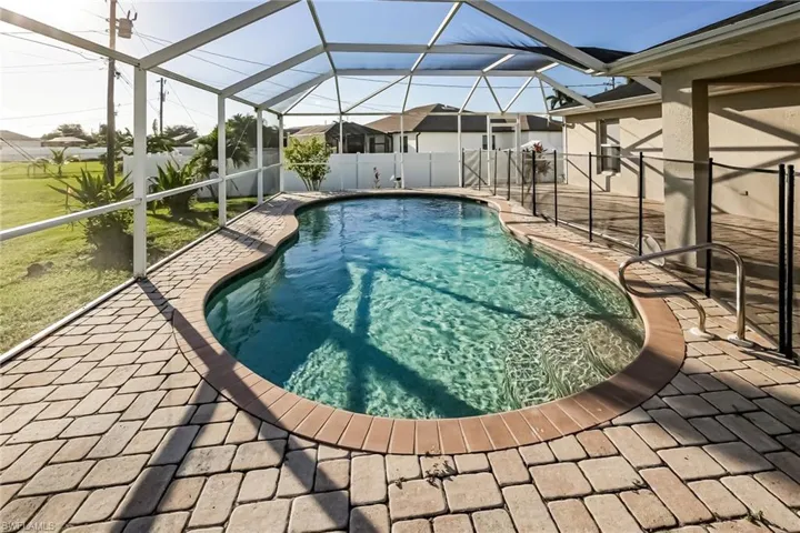 504 Sw 28th Ter, Cape Coral, Florida 33914