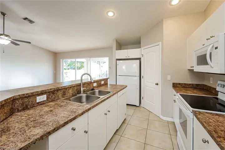 504 Sw 28th Ter, Cape Coral, Florida 33914