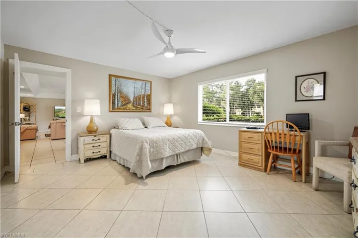 416 Teryl Rd 2363, Naples, Florida 34112