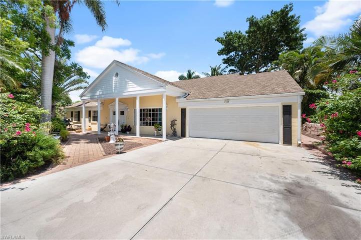 397  Forest Hills  BLVD, NAPLES, FL 34113