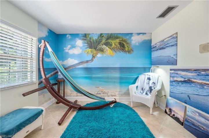 Guest bedroom