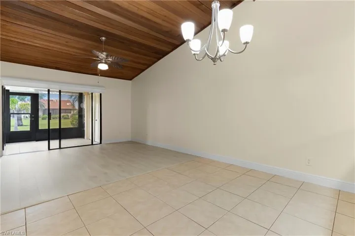 16780  Ginger  LN, Fort Myers, FL 33908