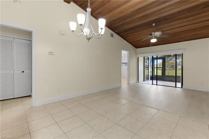 16780  Ginger  LN, Fort Myers, FL 33908