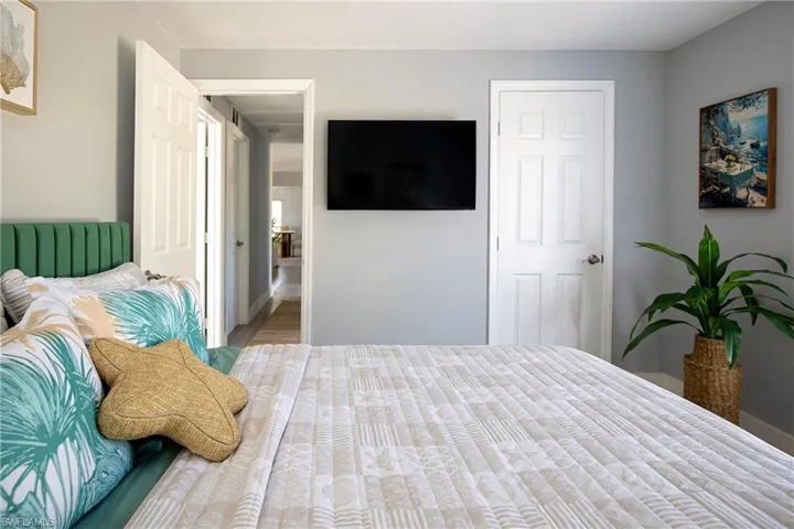 Bedroom with baseboards
