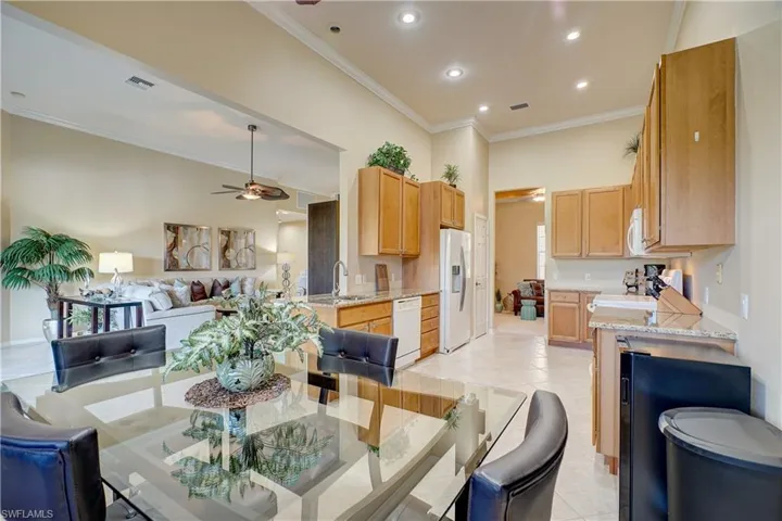 12200 Toscana WAY # 202, BONITA SPRINGS FL 34135