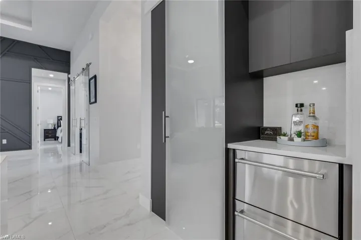 Bar with 2 drawer refrigerator