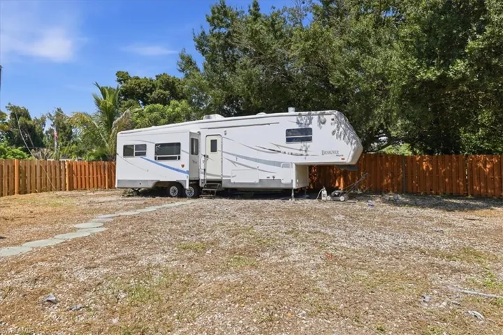 218 Poe Ave, North Fort Myers, Florida 33917