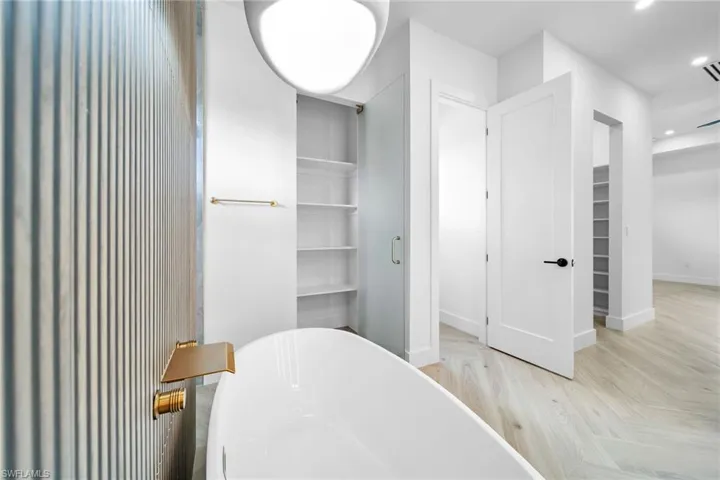 Bathroom featuring a washtub