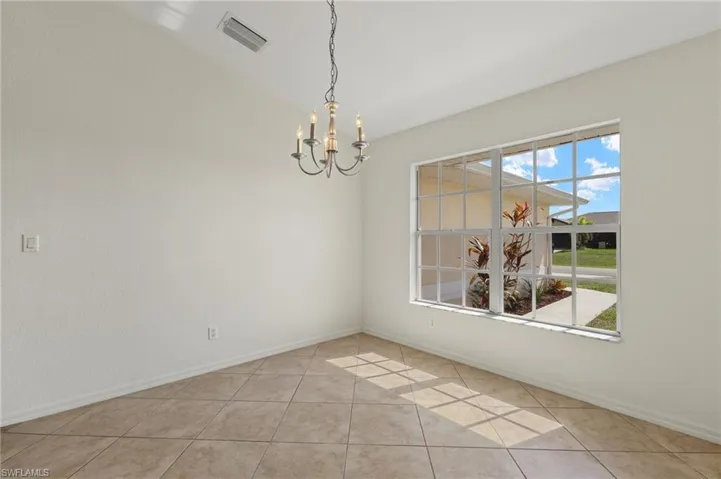 27 NW 28th  ST, Cape Coral, FL 33993