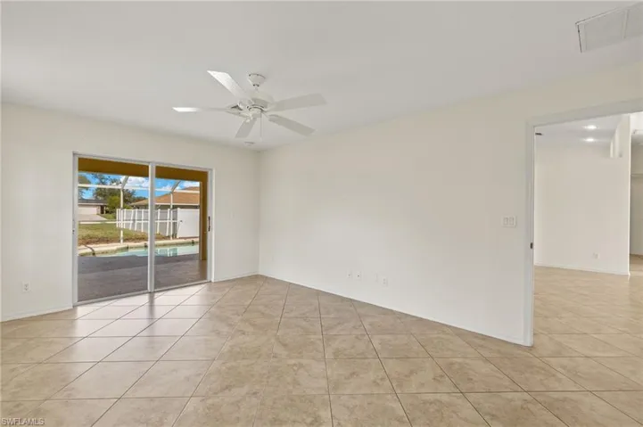 27 NW 28th  ST, Cape Coral, FL 33993