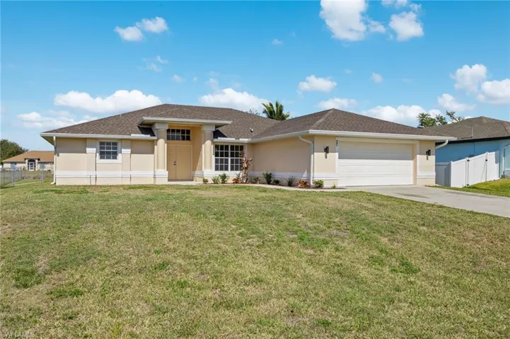 27 NW 28th  ST, Cape Coral, FL 33993