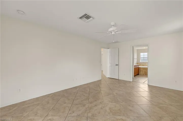 27 NW 28th  ST, Cape Coral, FL 33993