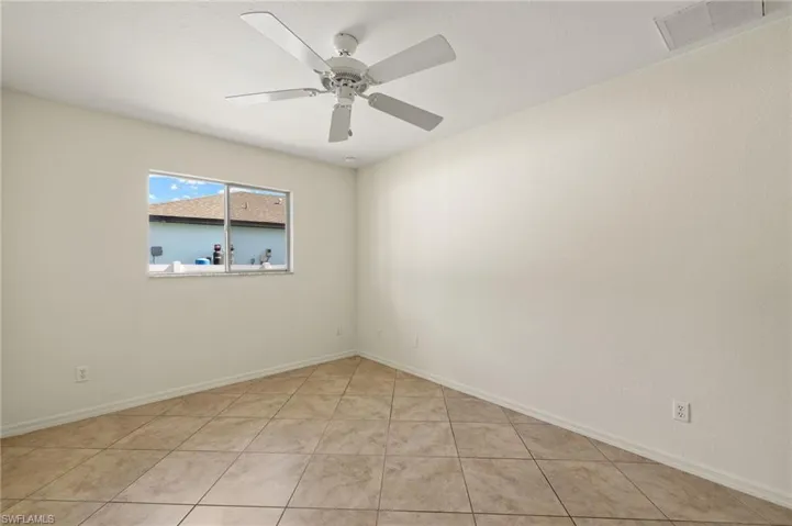 27 NW 28th  ST, Cape Coral, FL 33993