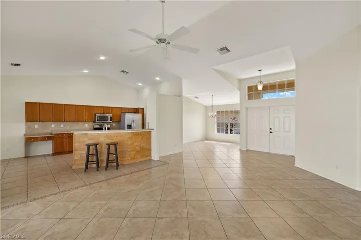 27 NW 28th  ST, Cape Coral, FL 33993